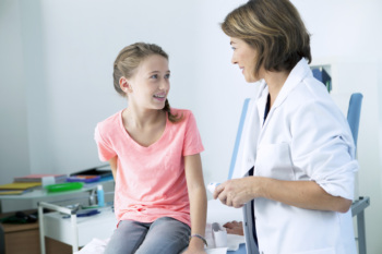 Детская гинекология – какие болезни лечит?